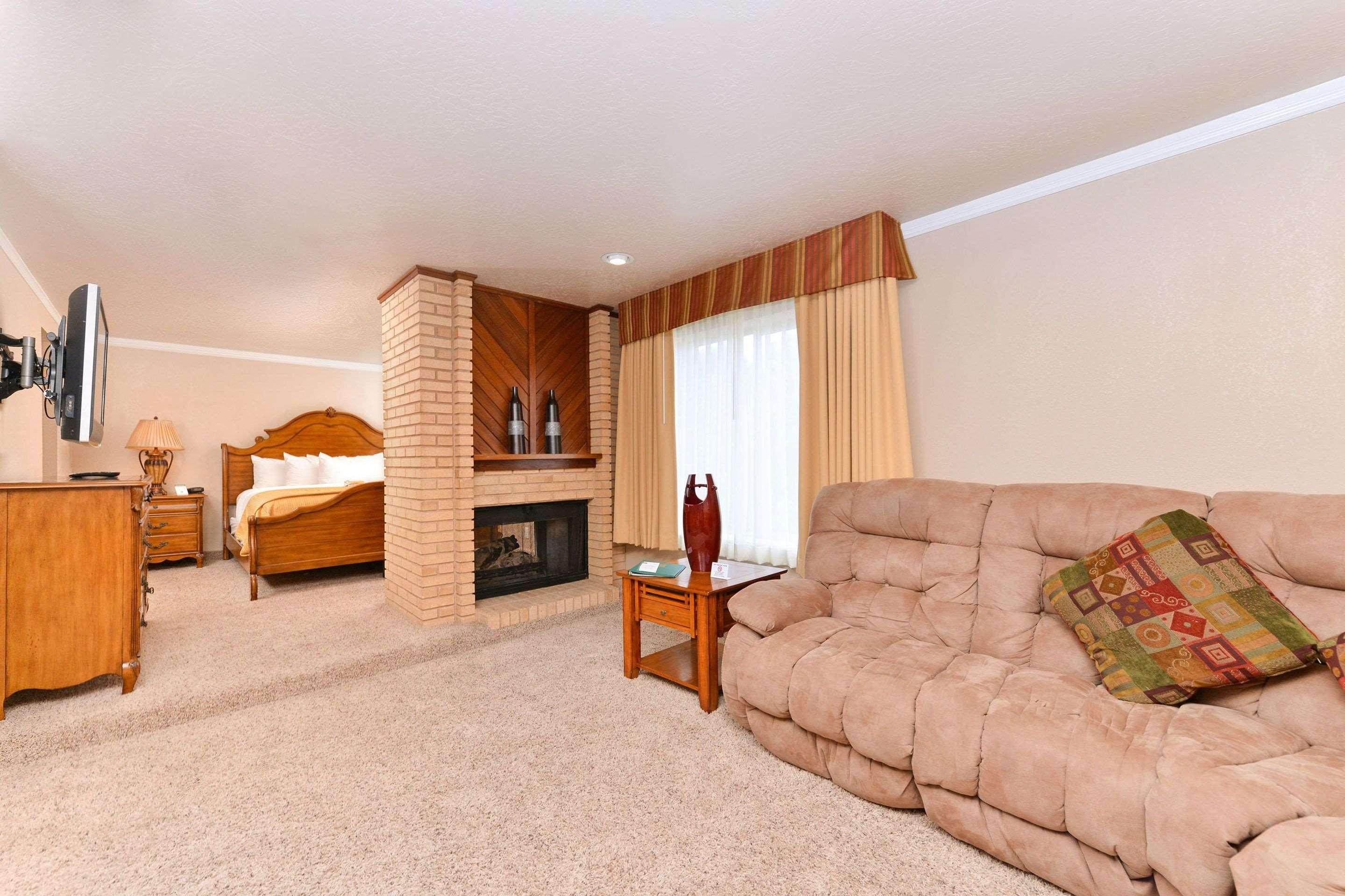 Quality Inn Vernal near Dinosaur National Monument Esterno foto